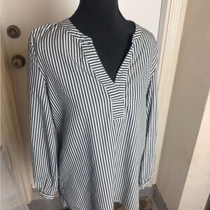 Vineyard Vines Black and White Striped V-Neck Tunic